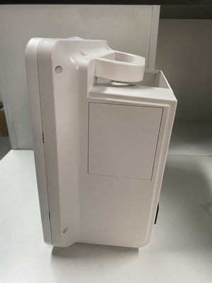 Monitor paziente multiparametrico leggero da 3,9 KG con display TFT a colori da 12,1 pollici e opzione di montaggio su carrello/parete