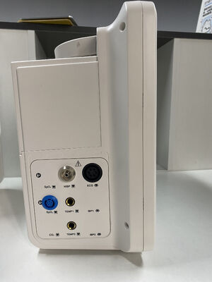 Monitor paziente da comodino multiparametrico per uso ospedaliero con stampante e supporto opzionali