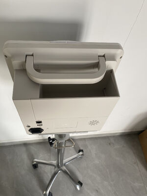 Monitor paziente multiparametrico in grado di misurare Spo2, PANI, Resp, ECG e Temp