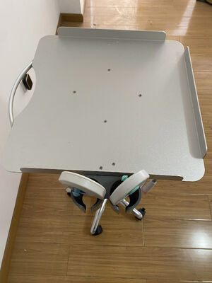 Carrello per monitor paziente in metallo dal design moderno con servizio OEM per carrello medico ospedaliero